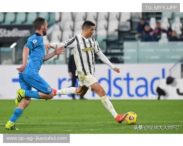 全面解析足球术语生吃的含义与比赛中过人技巧运用示例详解全方位